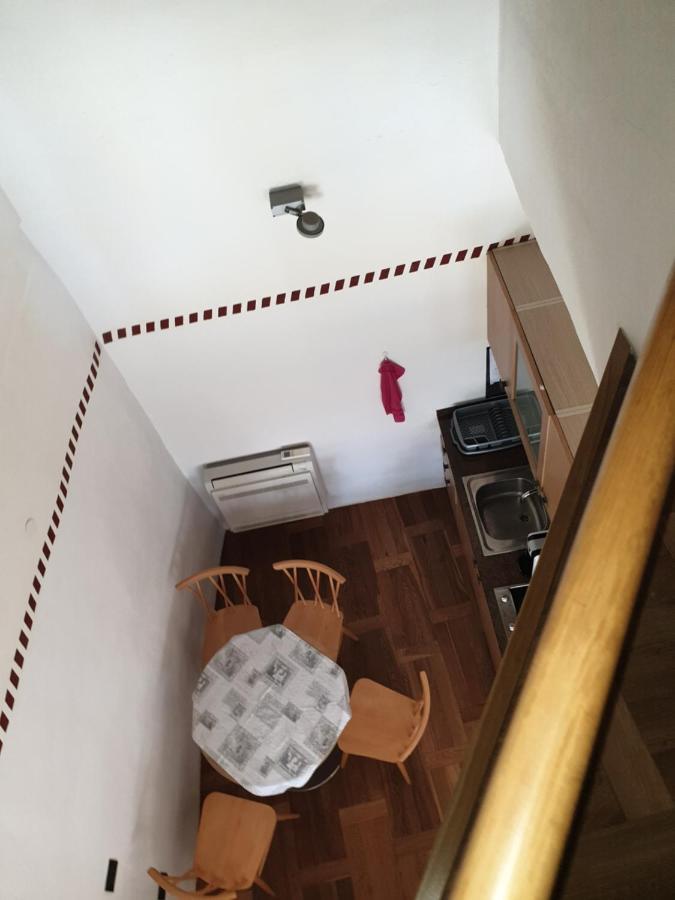 Smartno Apartmaji Sobe Josko Apartment Ngoại thất bức ảnh