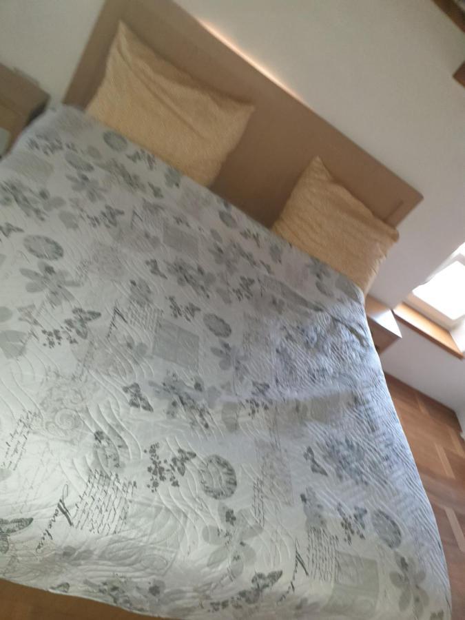 Smartno Apartmaji Sobe Josko Apartment Ngoại thất bức ảnh